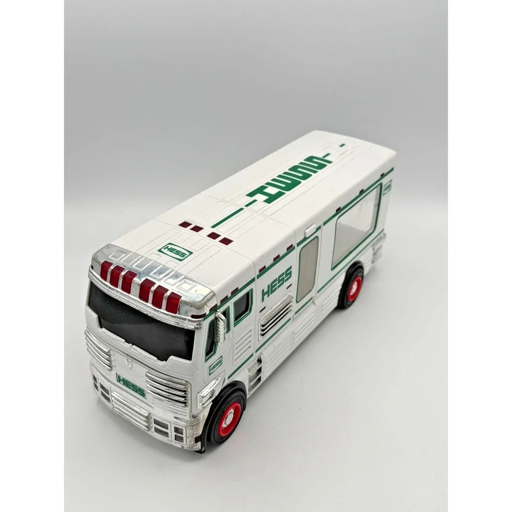 2018 Hess Toy Truck RV Motorhome White Green Lights Sounds Untested No Box